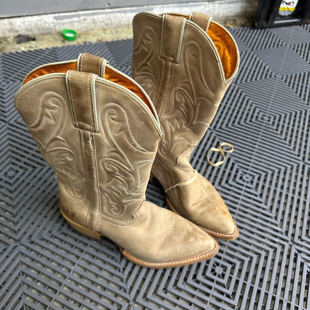 Source Unknown Tan Western Cowboy Boots